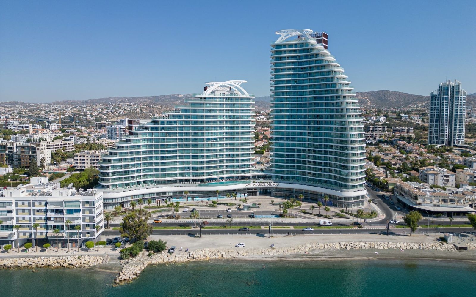 Căn hộ mới ở ven biển Limassol — ảnh 1